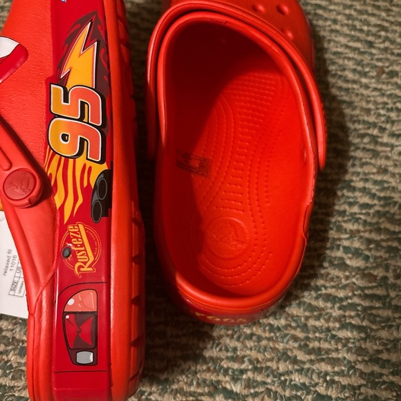 COPY - Lightning McQueen crocs⚡️ - Picture 4 of 5